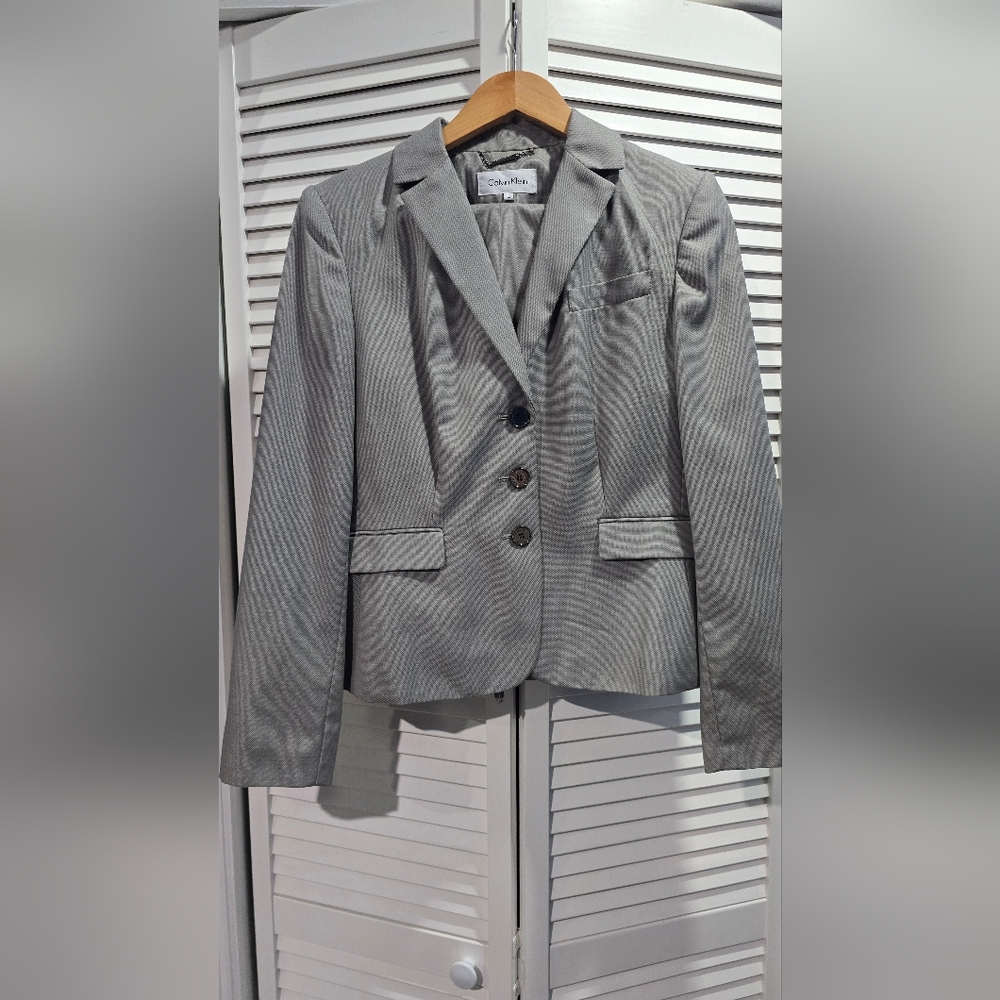Calvin Klein Classic Gray Pant Suit, 10